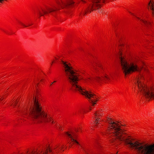 206PC091--红色狐狸毛拼貂毛款皮大衣--《冬季时尚系列》 商品图3