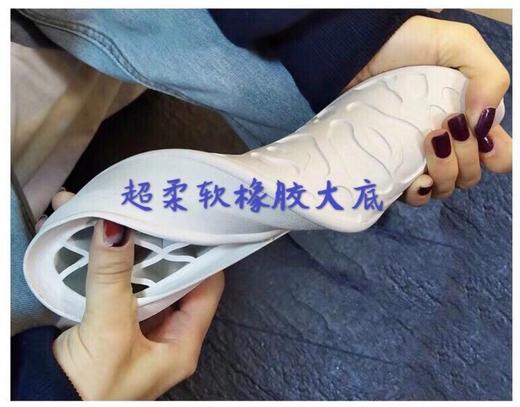 男女同款麦昆经典小白鞋 纯皮四季百搭款 商品图5