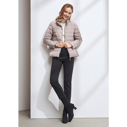 EITIE爱特爱冬季新款保暖半高领通勤时尚短款轻薄羽绒服女6011701 商品图1