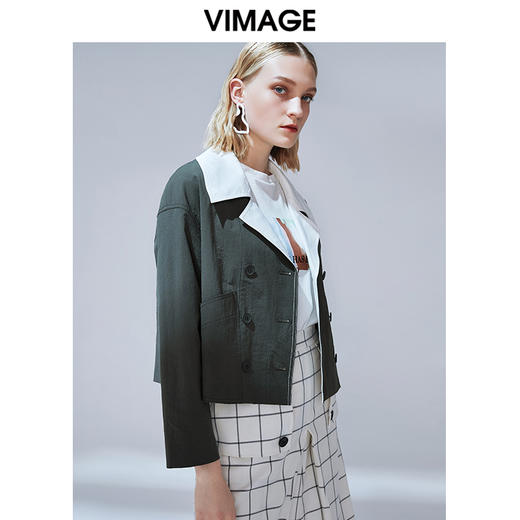 VIMAGE纬漫纪秋季新款经典翻领显瘦双排扣风衣短外套女上衣V1403002 商品图2