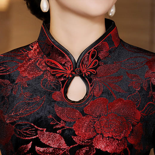 披红戴花高档丝绒面料修身旗袍zq18d37