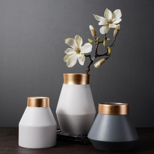 【装饰品】*北欧轻奢陶瓷花瓶现代简约陶瓷工艺品客厅花瓶摆件陶瓷家居装饰品 商品图1