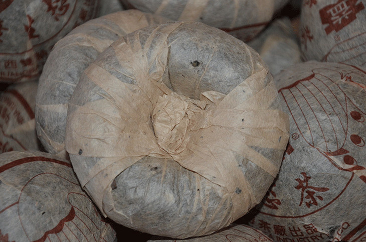 2003年班章六星孔雀沱250g买一送一