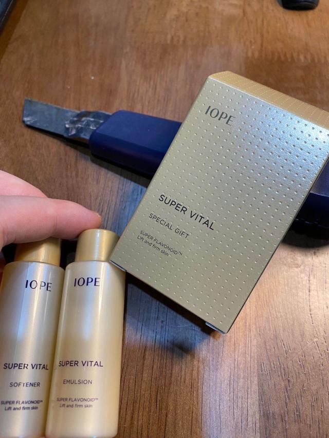 IOPE艾诺碧 Super Vital 水乳套中样 黄金改善皱纹爽肤水乳液套装JPY带授权招加盟代理