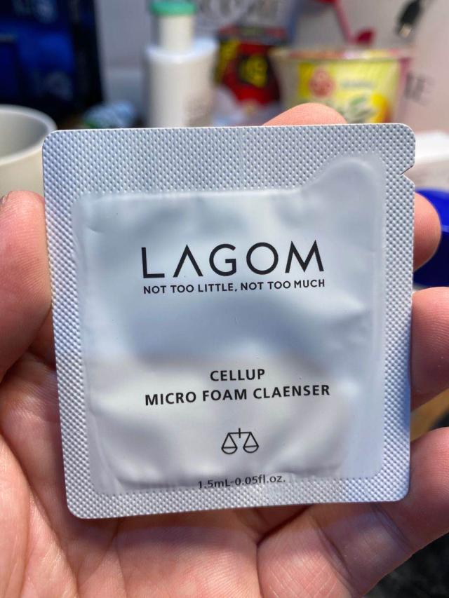 韩国 Lagom celluo micro foam cleanser 微泡沫洗面奶小样 1.5mlJPY带授权招加盟代理