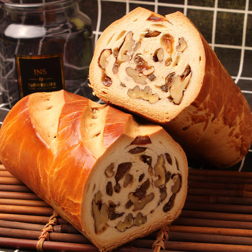 【赠兰雀牛奶1L】(小麦/全麦/黑麦多口味可选)力坤新疆果仁大列巴1个【2日内提货】 商品图3