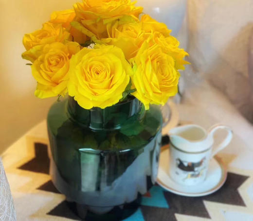 月球漫步玫瑰【我们私奔到月球，让双脚去腾空让我们去感受】简小姐精选 新品A级明媚明黄色奥斯汀玫瑰  月球漫步 9+1枝（防花损）2束包邮 下单48小时发货 商品图3