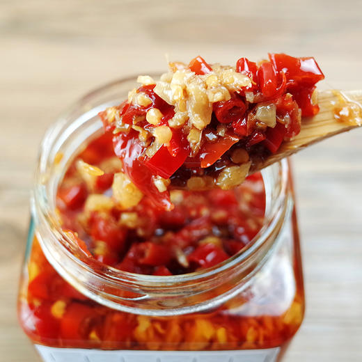 倔犟的酱  蒜辣酱  不添加防腐剂/无色素剂/无辣味剂 商品图1