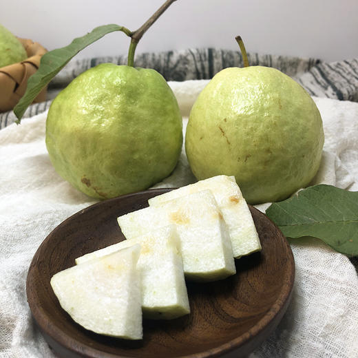 【流口水的番石榴】白心珍珠芭乐 鲜甜清脆 肉厚籽少 新鲜现摘 回味无穷 顺丰包邮 商品图4