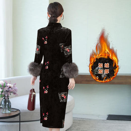 HT-N-B29-2040秋冬新款复古气质优雅修身丝绒旗袍裙 商品图2