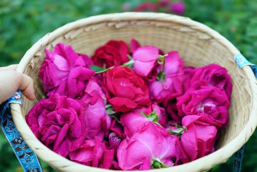 《群里福利品鉴：拍3减12》【民以食为天】九朵玫瑰一个饼/手工制作/不甜不腻 花香浓郁 层层起酥鲜花饼 整整9朵花芯才做一枚饼，完超所有鲜花饼 商品图6