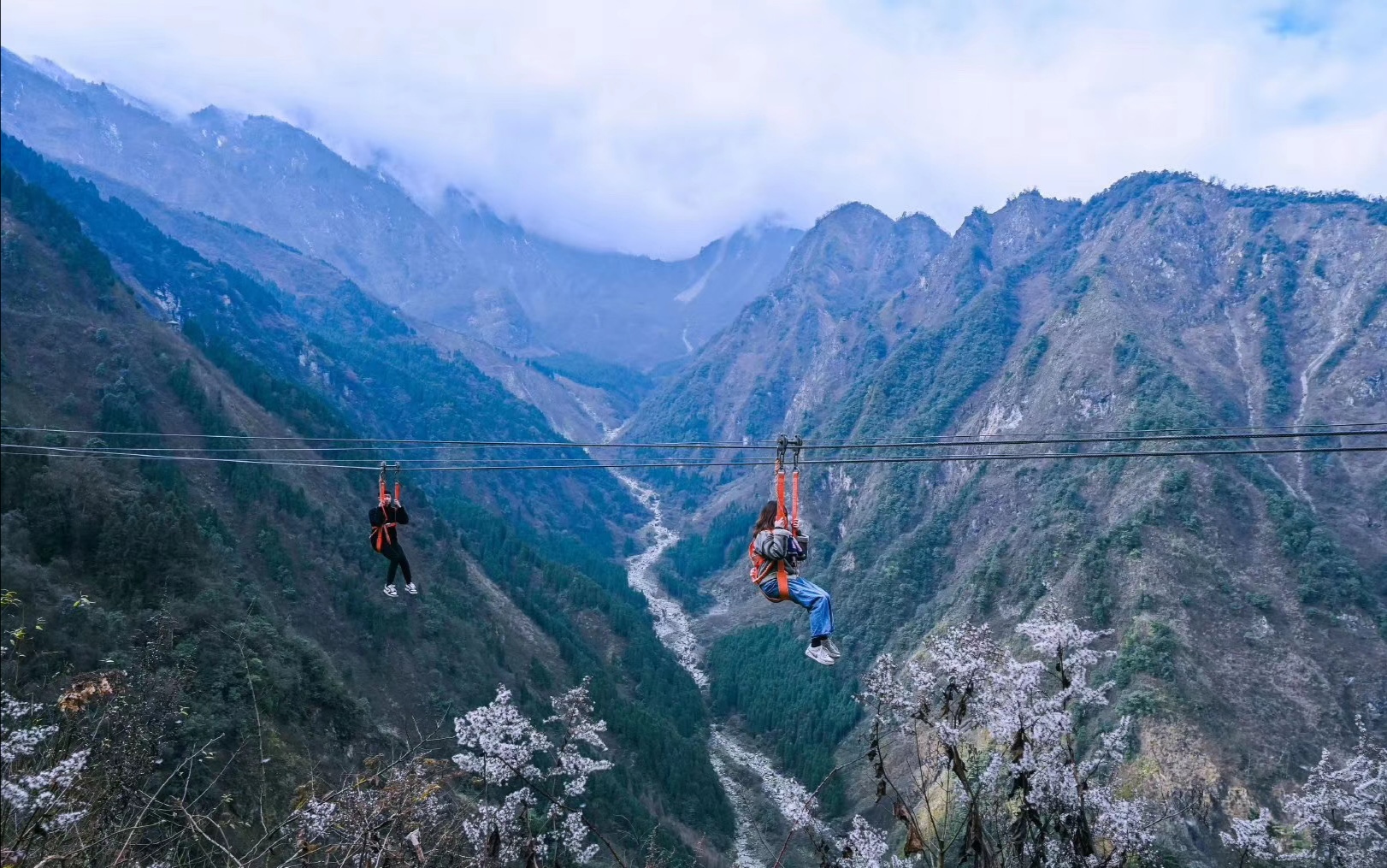 太阳湾高空滑索套票