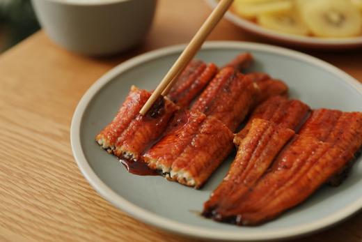  蒲烧鳗鱼.正宗活鳗炭烤. 加热即食.肉厚鲜香,秒杀市场通货，290g/条 商品图0