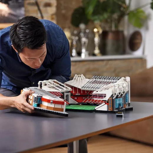 乐高 10272创意高手系列曼联足球场 商品图2