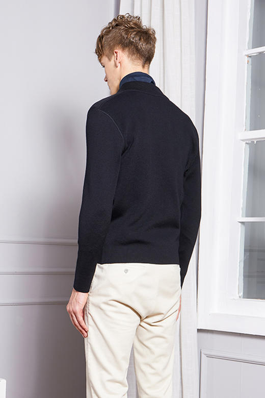 callisto黑色纯羊毛毛衣 FPKNW192C 商品图3