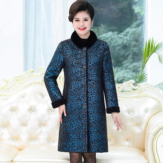 YCE-1943-立领小豹纹---冬季新款加绒加厚皮毛一体外套 商品图0