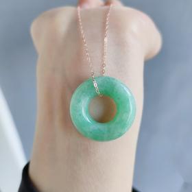 翡翠平安扣项链