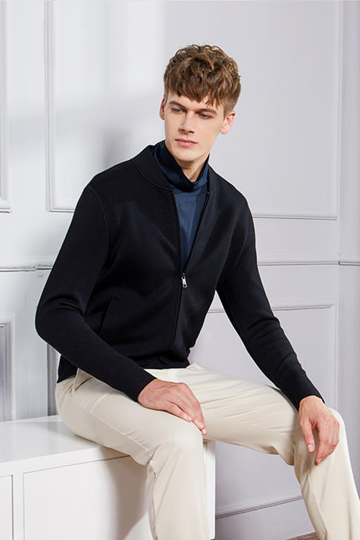 callisto黑色纯羊毛毛衣 FPKNW192C 商品图0