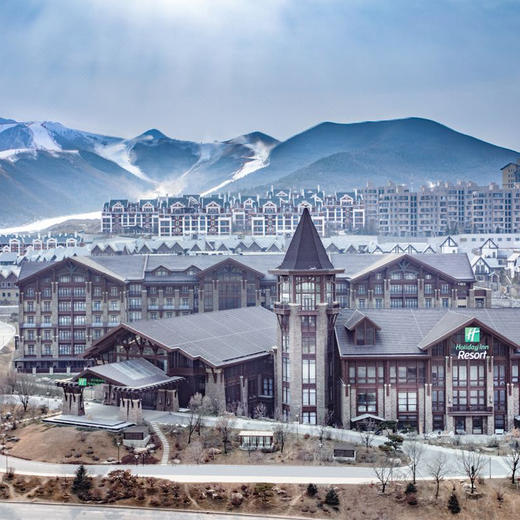 张家口崇礼富龙四季小镇1住1滑套餐冬季滑雪门票 商品图1