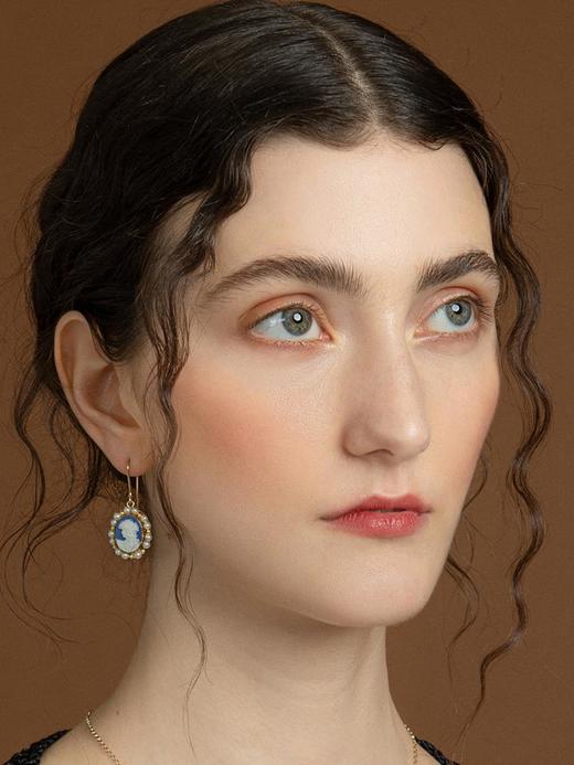 订购6周到｜Vintouch-Lovelies-宝蓝美人像 环绕珍珠 浮雕 耳环［意大利设计师］ 商品图1