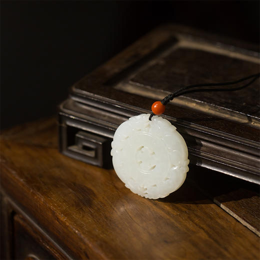 和田玉雕云纹转心佩件