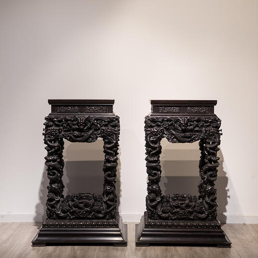 二十世纪 紫檀满雕云龙纹香几（成对） 商品图0