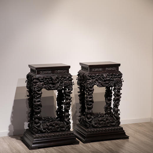 二十世纪 紫檀满雕云龙纹香几（成对） 商品图1