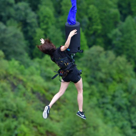 太阳湾·峡谷蹦极单人票 商品图0