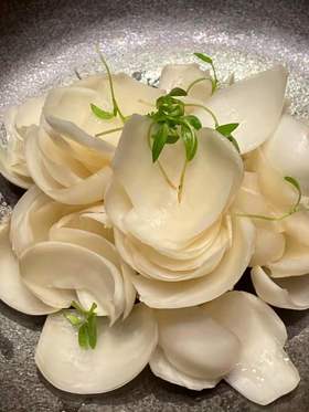 来自兰州的九年生百合 脆嫩甜糯 生食完美