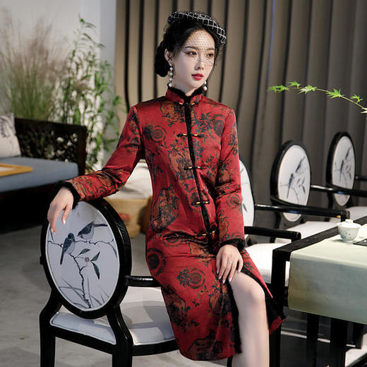 SKY-189057仿香云纱羽绒绵旗袍外套 商品图0