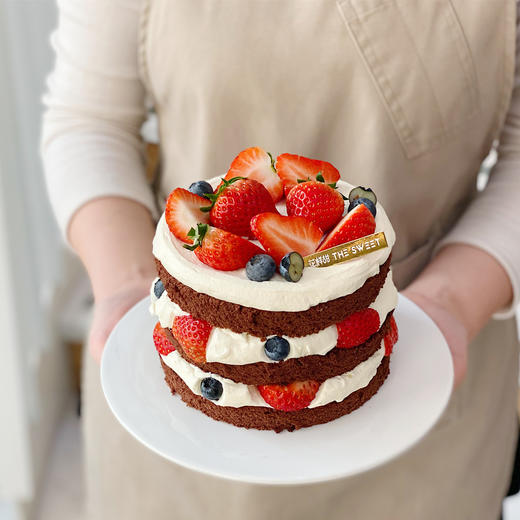 草莓裸蛋糕 · 奶油蛋糕（为造型稳定，外层奶油需用到食品级塑料围边包裹） 商品图1