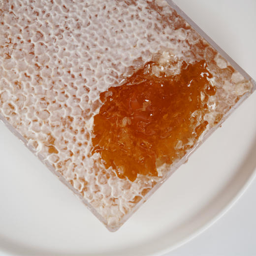 优等蜂巢蜜600克 野生百花土蜂蜜蜂窝嚼着吃的天然盒装蜜 商品图4