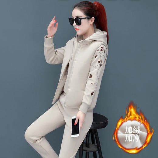 SP-CM662962冬季新款时尚休闲加绒加厚运动套装三件套 商品图3