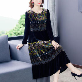 AHM-sgz5101秋冬烧花丝绒提花连衣裙