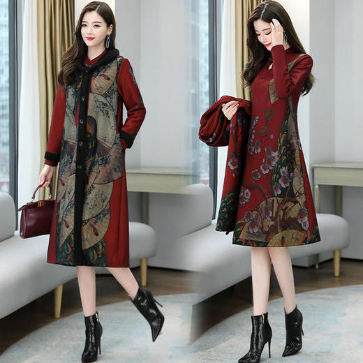 WZNH-HRYZ7172冬季时尚气质优雅印花长款连衣裙配马甲外套 商品图0