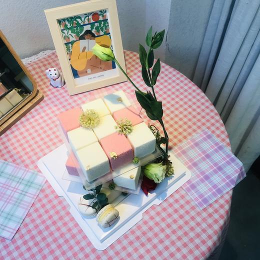 超人气魔方蛋糕，树莓夹心白乳酪慕斯喷砂！单色/双色可选（提前三天预定！） 商品图2