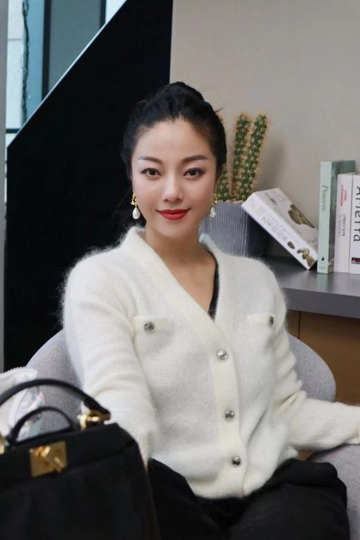 Miss Sixty2020冬季新款V领排扣白色毛织开衫外套女603RJ3940000 商品图2