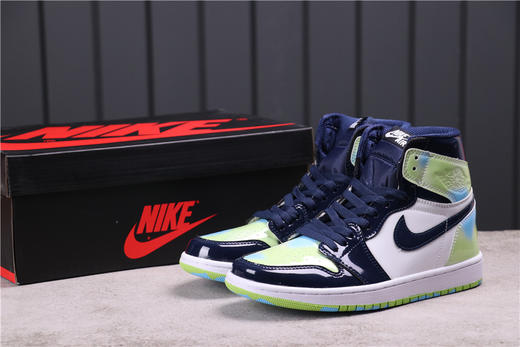 乔丹/Air Jordan aj1 AJ1 乔丹1代 乔丹1 乔1Air Jordan 1 “Tie-Dye”货号：555088-209 乔1高帮彩色镜面 商品图0