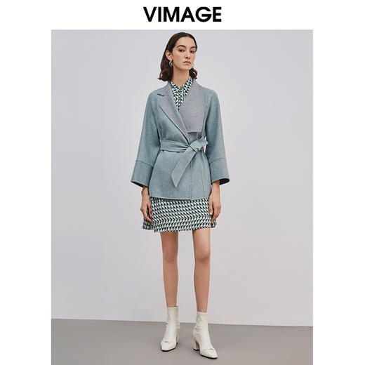 VIMAGE纬漫纪品牌女装冬款不对称翻领收腰羊毛呢大衣外套V1414019D 商品图0