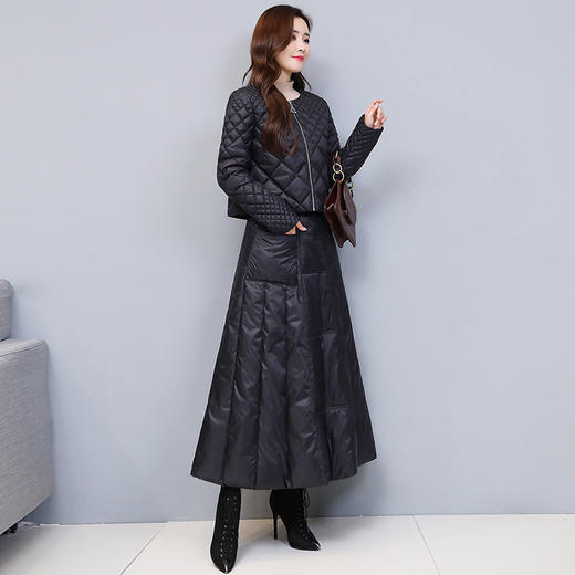 WZNH-YM2070A羽绒服套装裙女短款外套白鸭绒过膝冬装半身裙两件套 商品图2