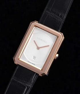 BV香奈儿儿BOY·FRIEND系列腕表。女士腕表，皮表带，石英机芯，密底。