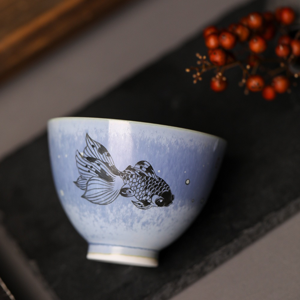 景德镇粉彩手绘金鱼功夫茶杯品茗杯主人杯