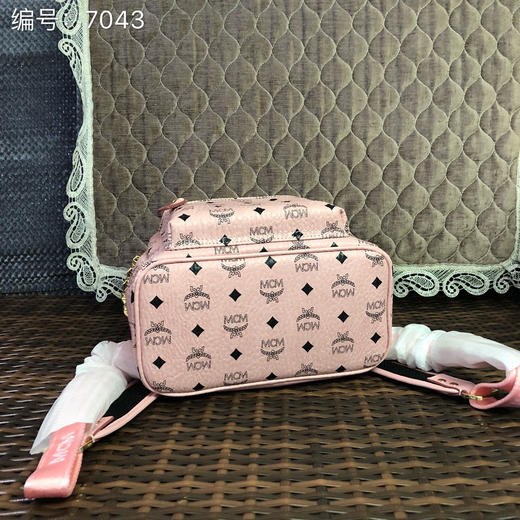 【MCMding级原单】秋冬特价💰520 实拍小号7043 Stark经典双肩背包 商品图2