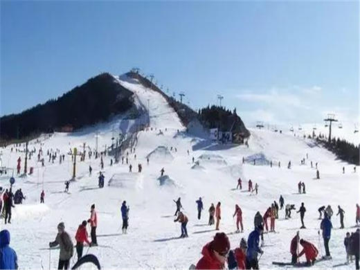 【莲花山滑雪1日】最近的大型雪场-少坐一会车·多滑一会雪【晚出发】 商品图1