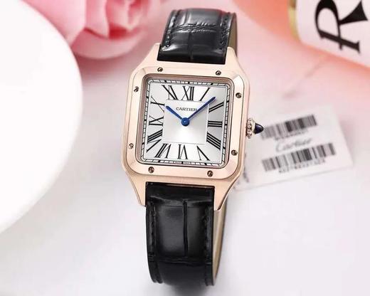 F1卡di亚山度士情侣款，（男装：43.5*31.4mm厚度7.3mm,女装38*27.5mm，厚度7.3mm），情侣腕表，皮表带，石英机芯，密底 商品图0