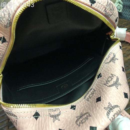 【MCMding级原单】秋冬特价💰520 实拍小号7043 Stark经典双肩背包 商品图8