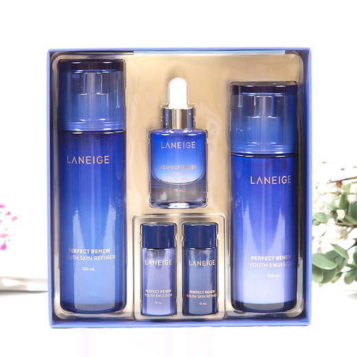 兰芝雪凝水乳套装致美焕颜新生水乳套盒补水保湿紧致套装