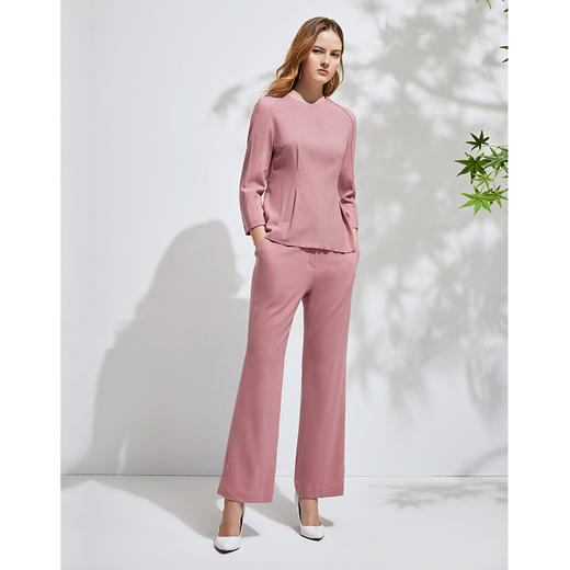 EITIE爱特爱春季新款气质通勤百搭纯色经典羊毛T恤小上衣女6113802 商品图2