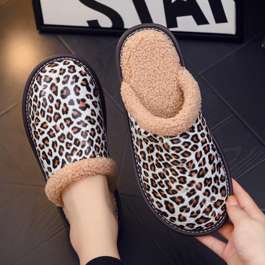 丁摩 炫彩羊皮面秋冬季加绒保暖棉拖鞋 商品图1