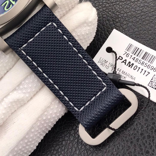 VS新品沛纳海44MM “超级夜光”PAM1117 镂空三文治超级夜光表盘 商品图7